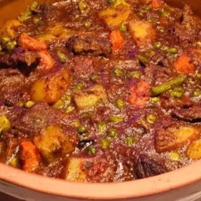 طاجن خضار مشكل باللحم